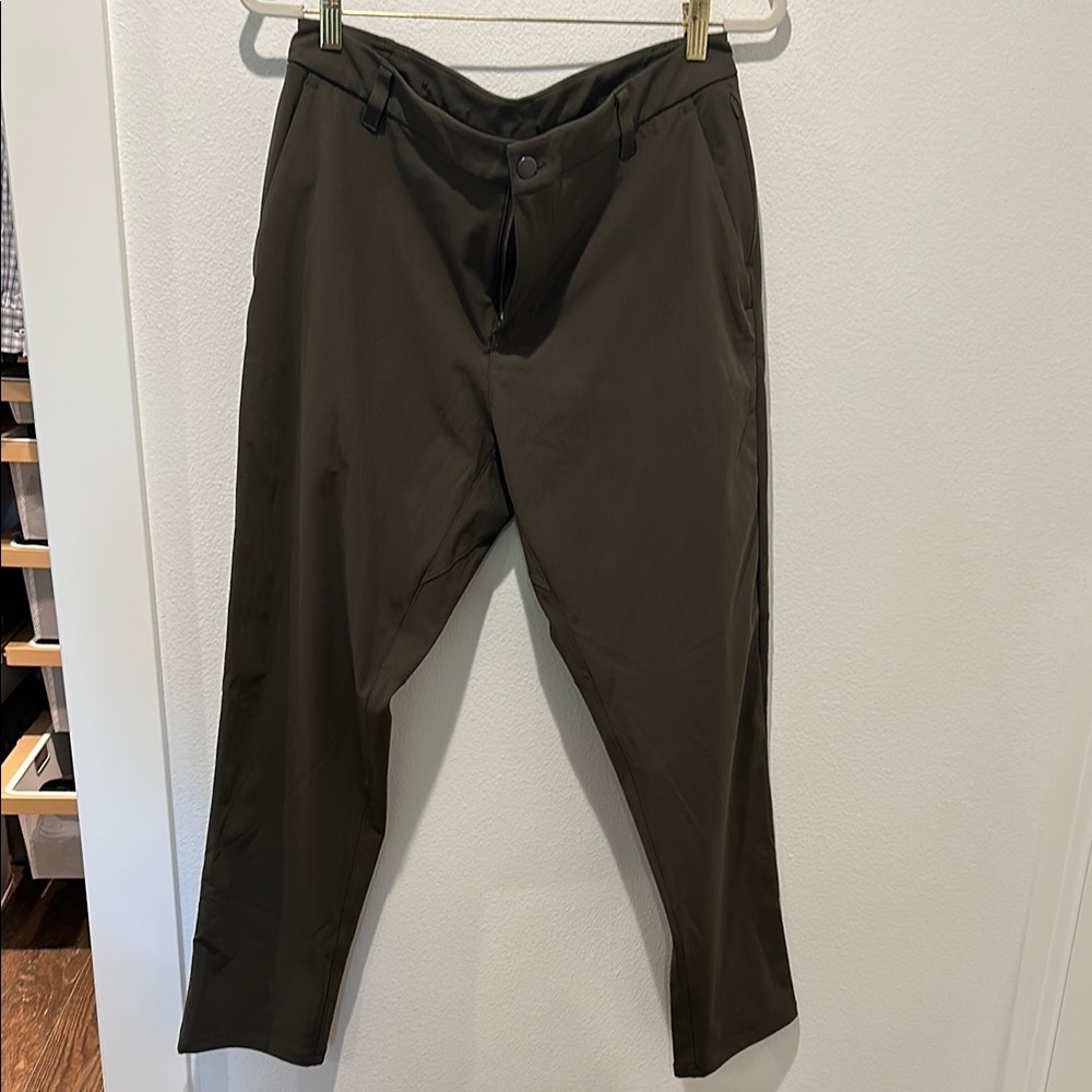 Lululemon Commission Classic-Fit Pant 30”